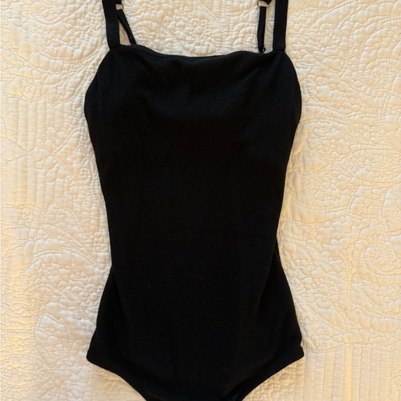 Hollister bodysuit - Picture 1 of 4